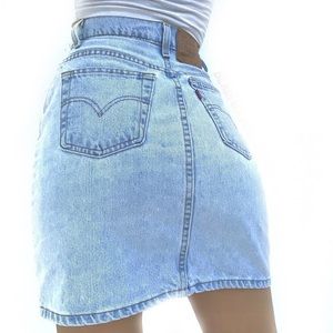 Levi Strauss lightwash denim skirt. Size 26.”